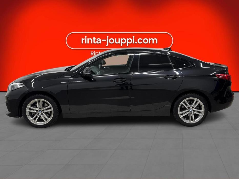 BMW 218 2021