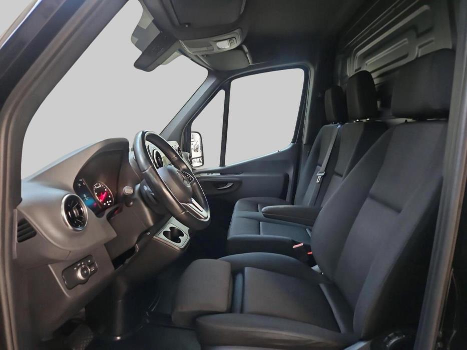 MERCEDES-BENZ SPRINTER 2023
