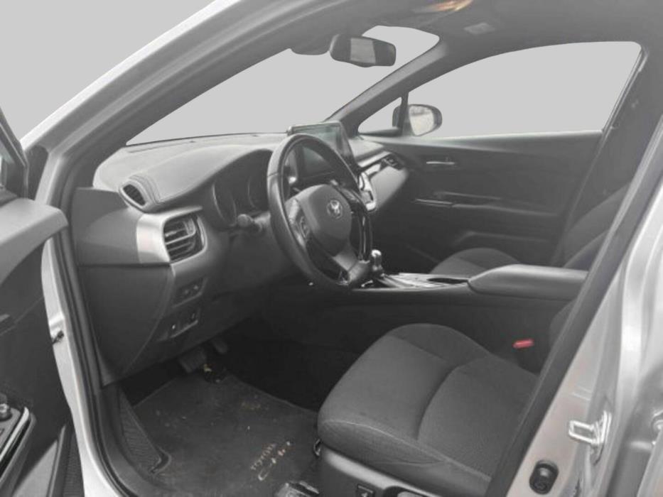 TOYOTA C-HR 2018