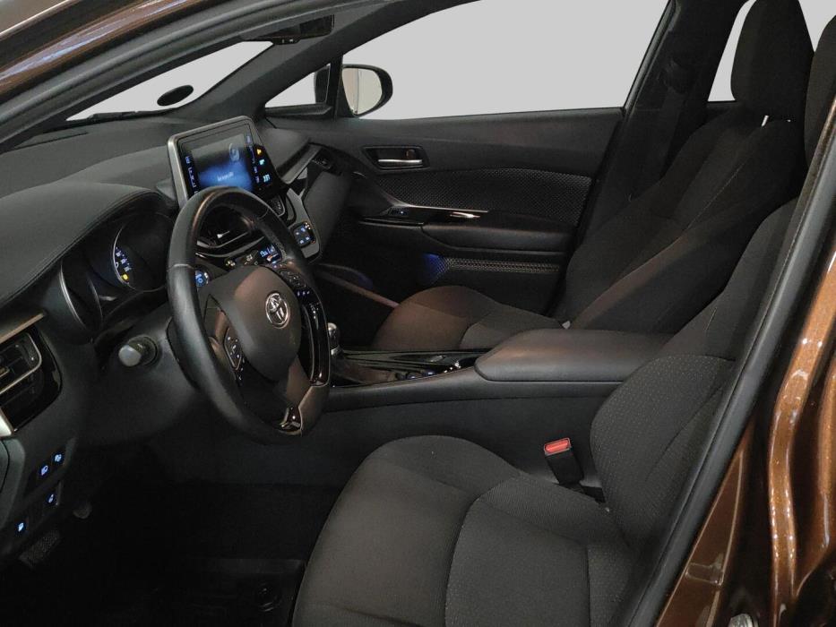 TOYOTA C-HR 2019