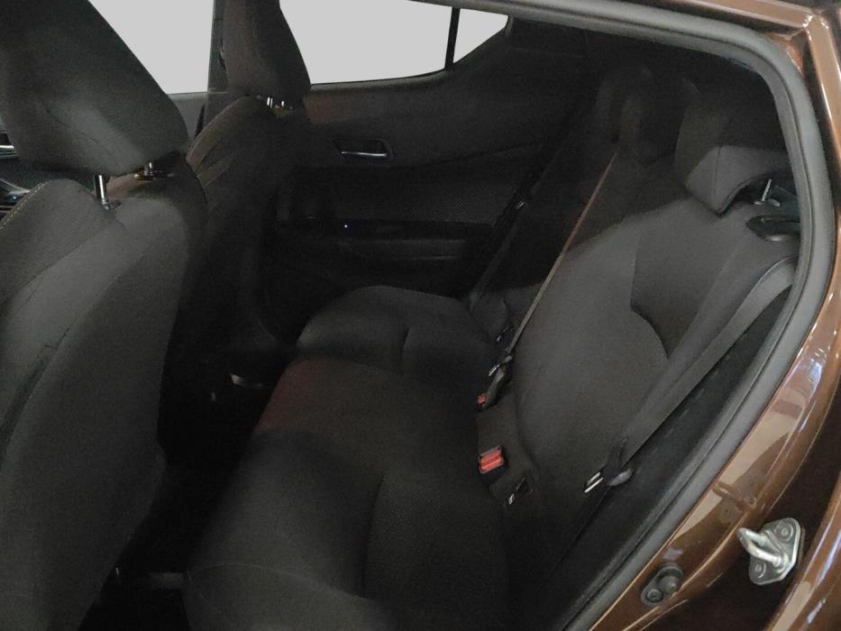 TOYOTA C-HR 2019