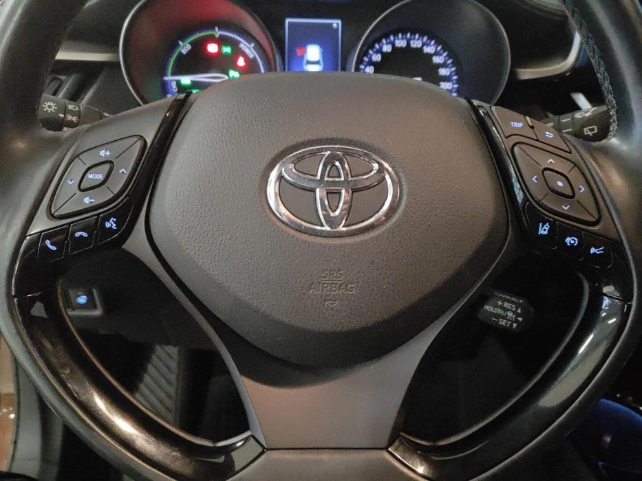 TOYOTA C-HR 2019