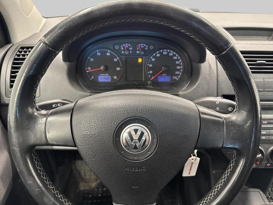 VOLKSWAGEN Polo 2009