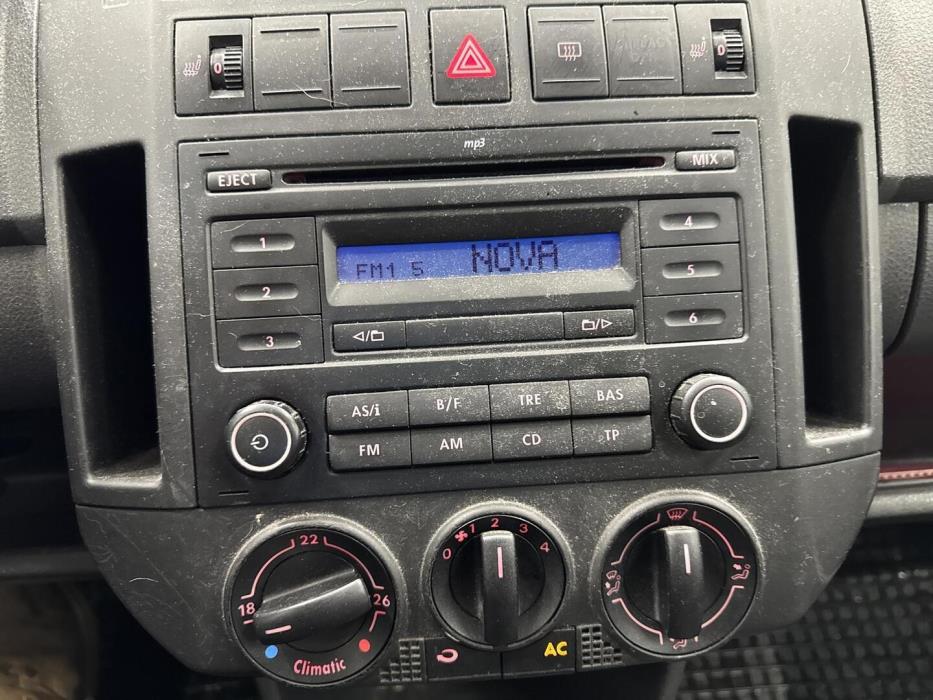 VOLKSWAGEN Polo 2009