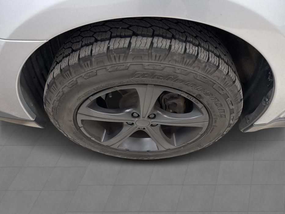 SUBARU Outback 2012