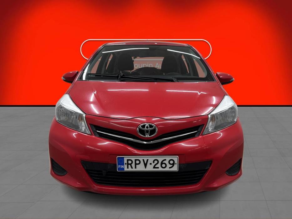 TOYOTA Yaris 2012