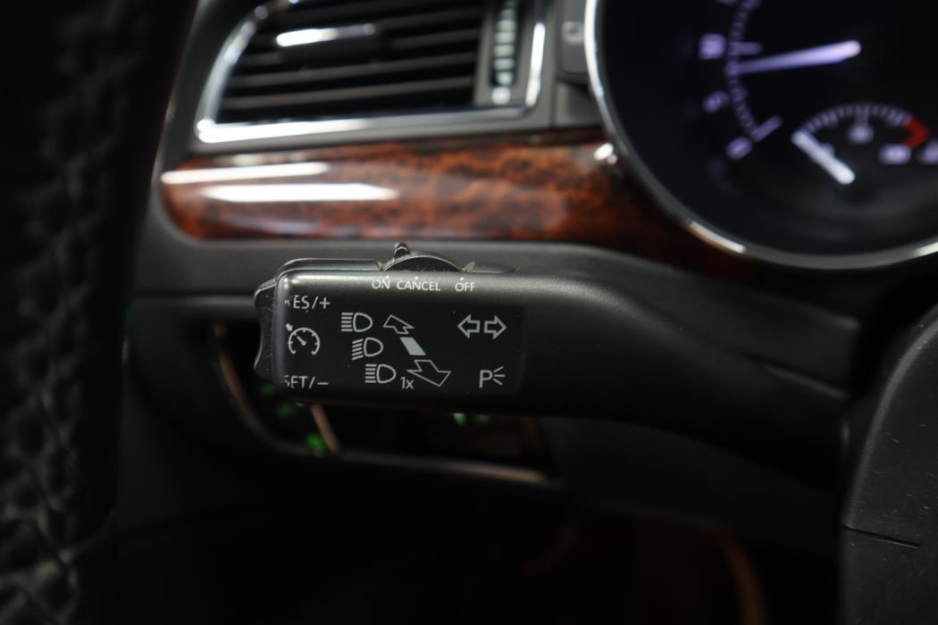 SKODA Superb 2012