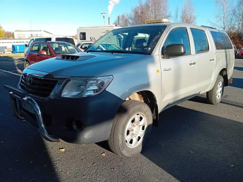 TOYOTA Hilux 2013