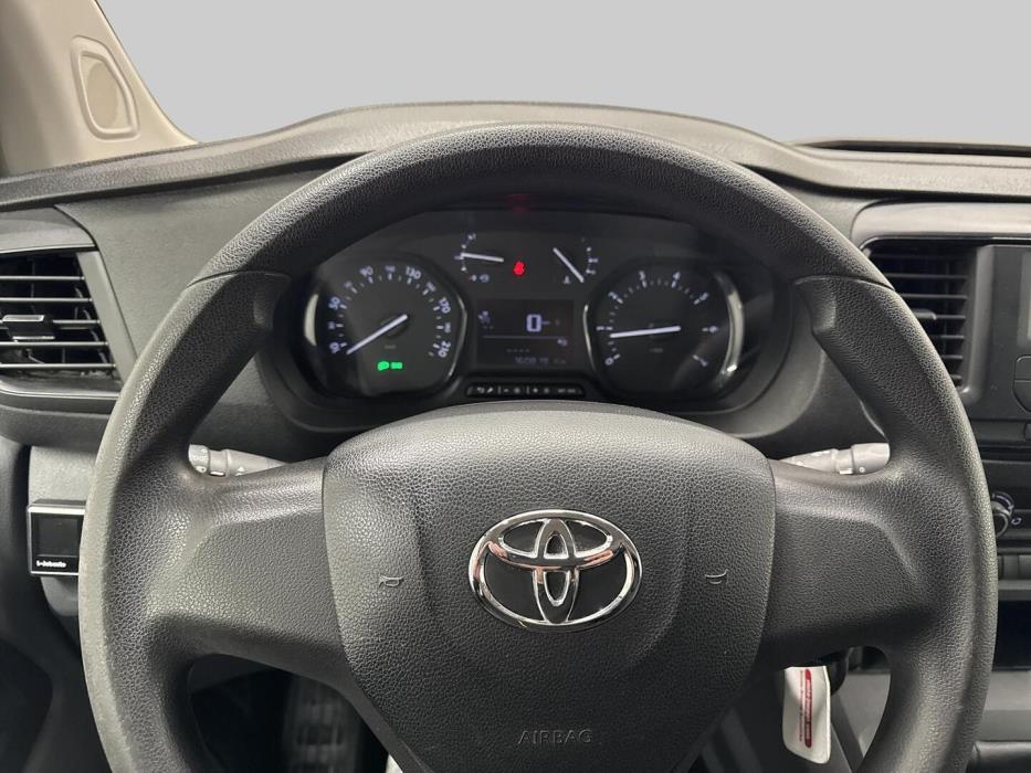 TOYOTA Proace 2017