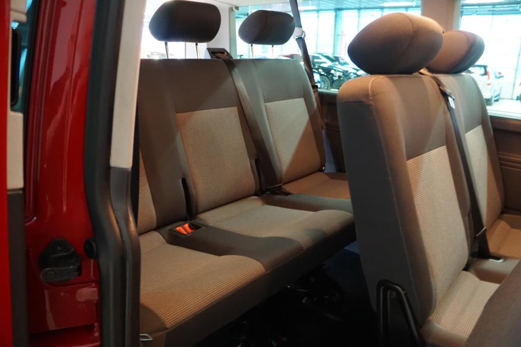 VOLKSWAGEN Caravelle 2010