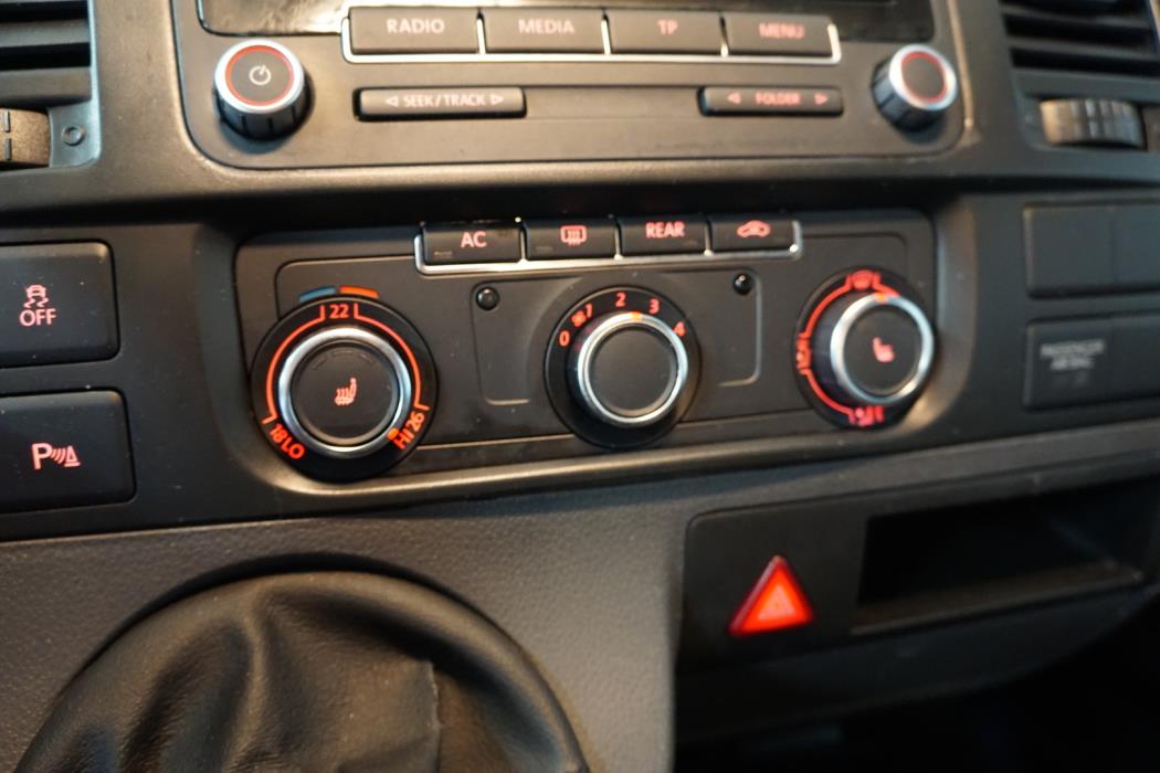 VOLKSWAGEN Caravelle 2010