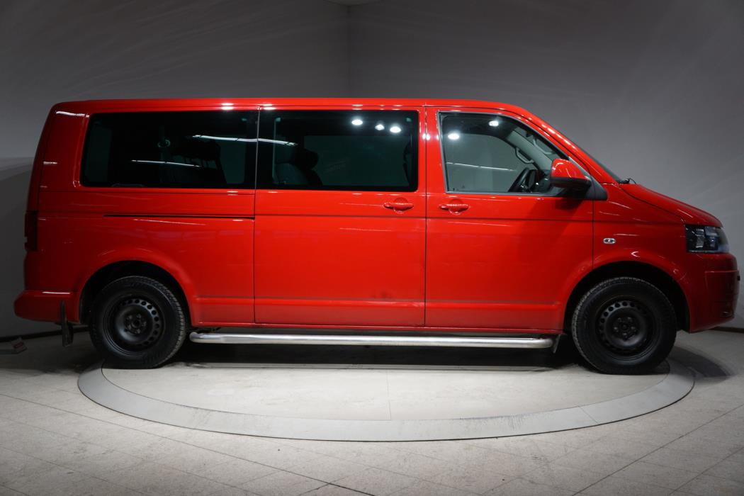 VOLKSWAGEN Caravelle 2010