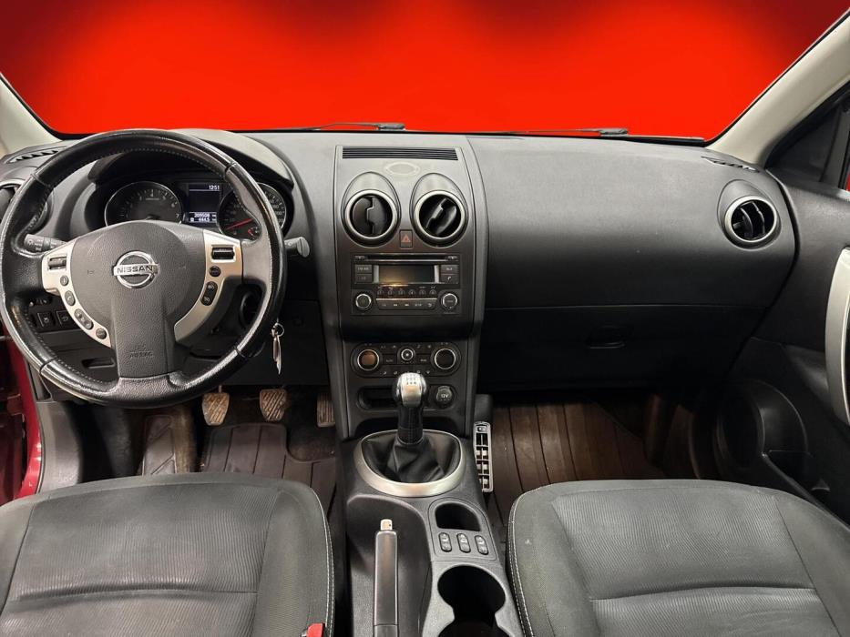 NISSAN Qashqai 2011
