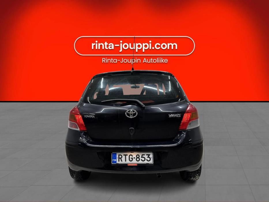 TOYOTA Yaris 2009