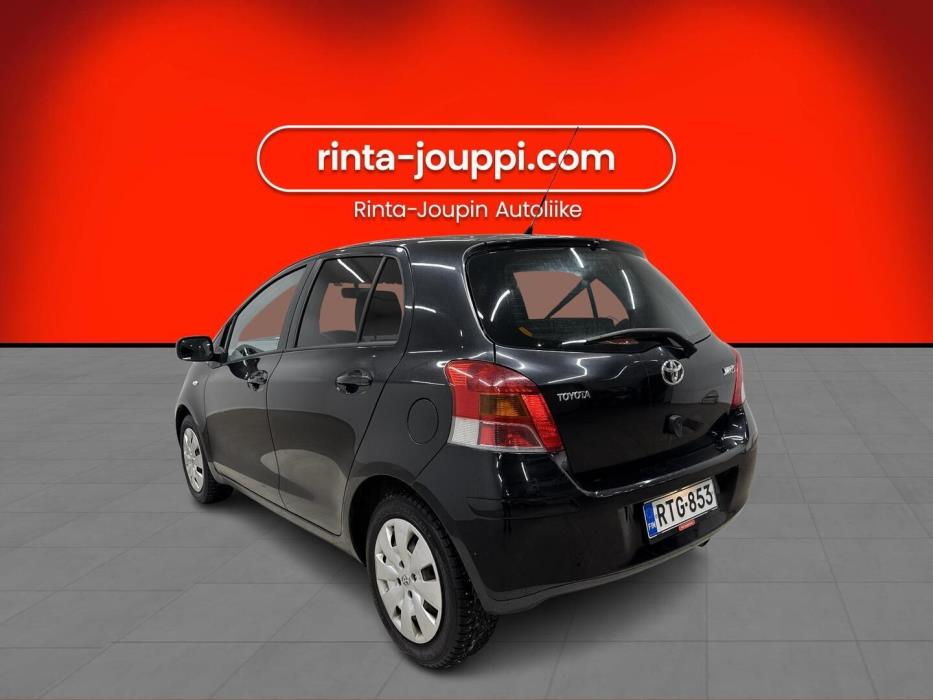 TOYOTA Yaris 2009