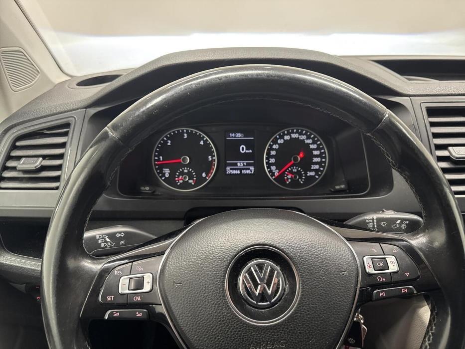 VOLKSWAGEN Transporter 2017