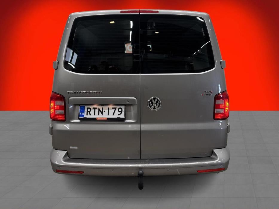 VOLKSWAGEN Transporter 2017