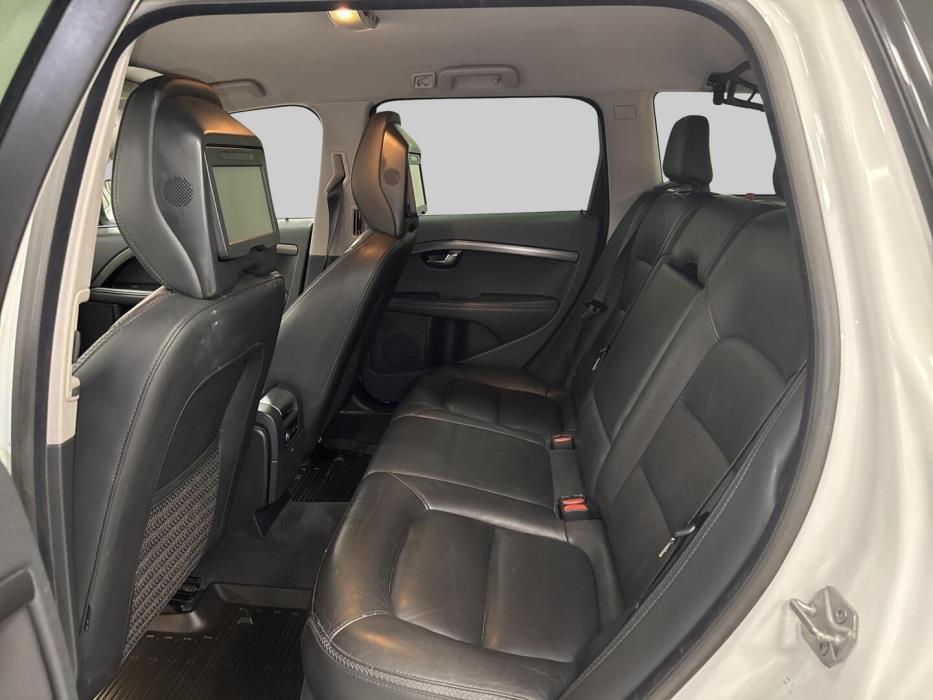 VOLVO XC70 2015