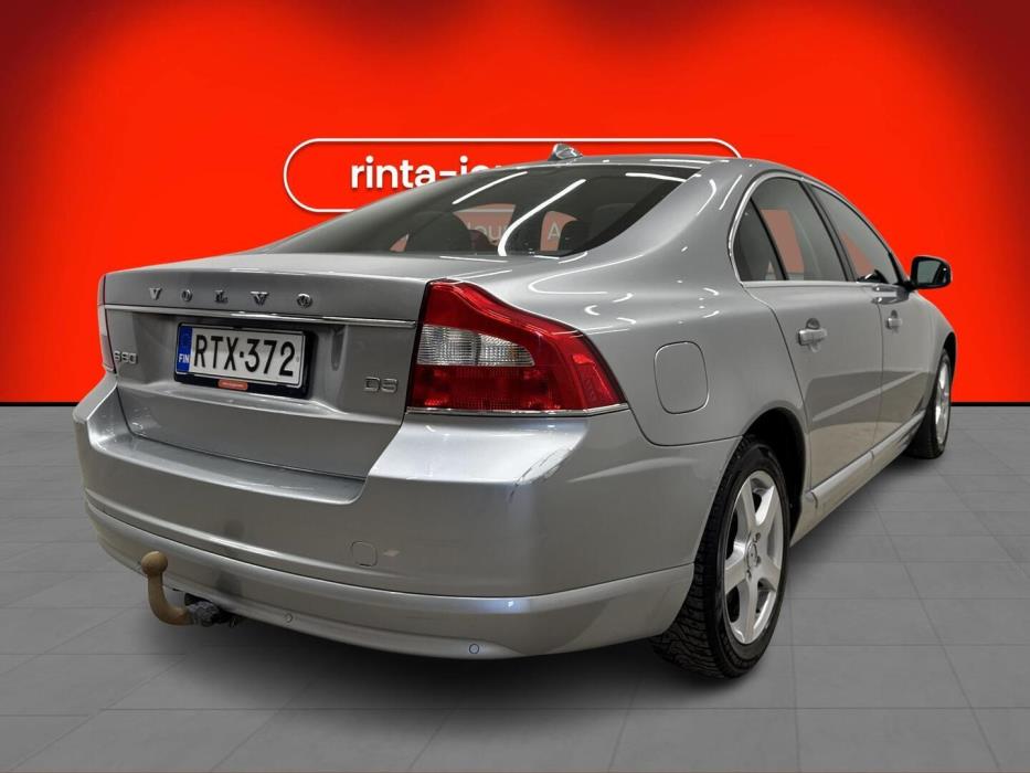 VOLVO S80 2011