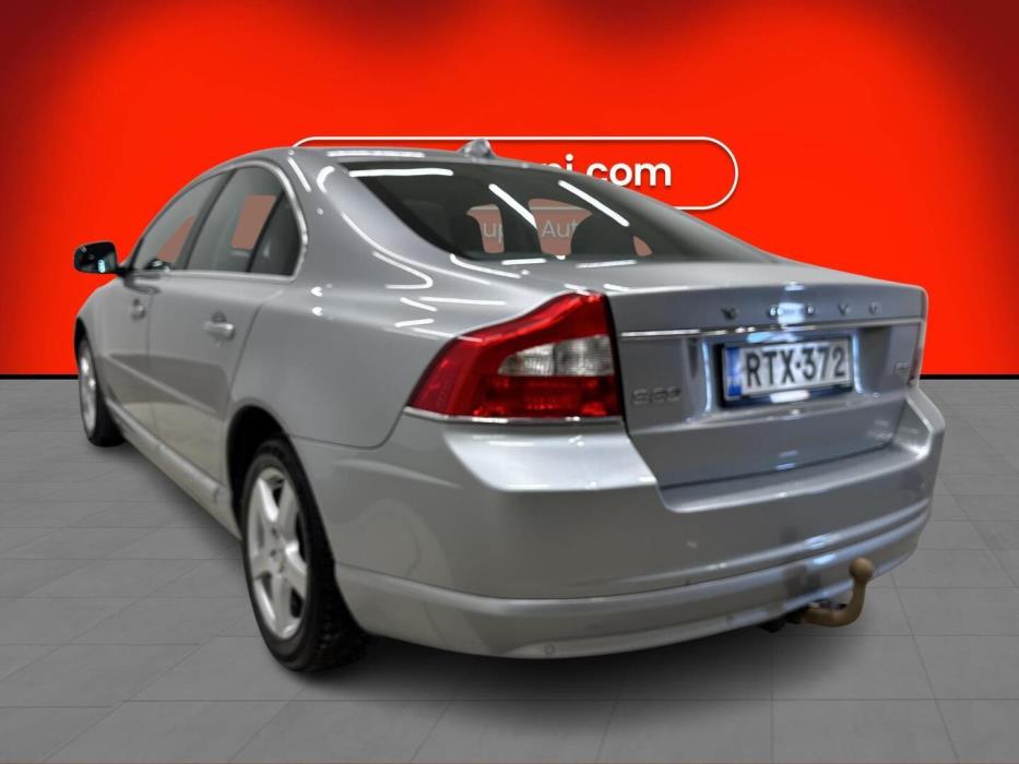VOLVO S80 2011