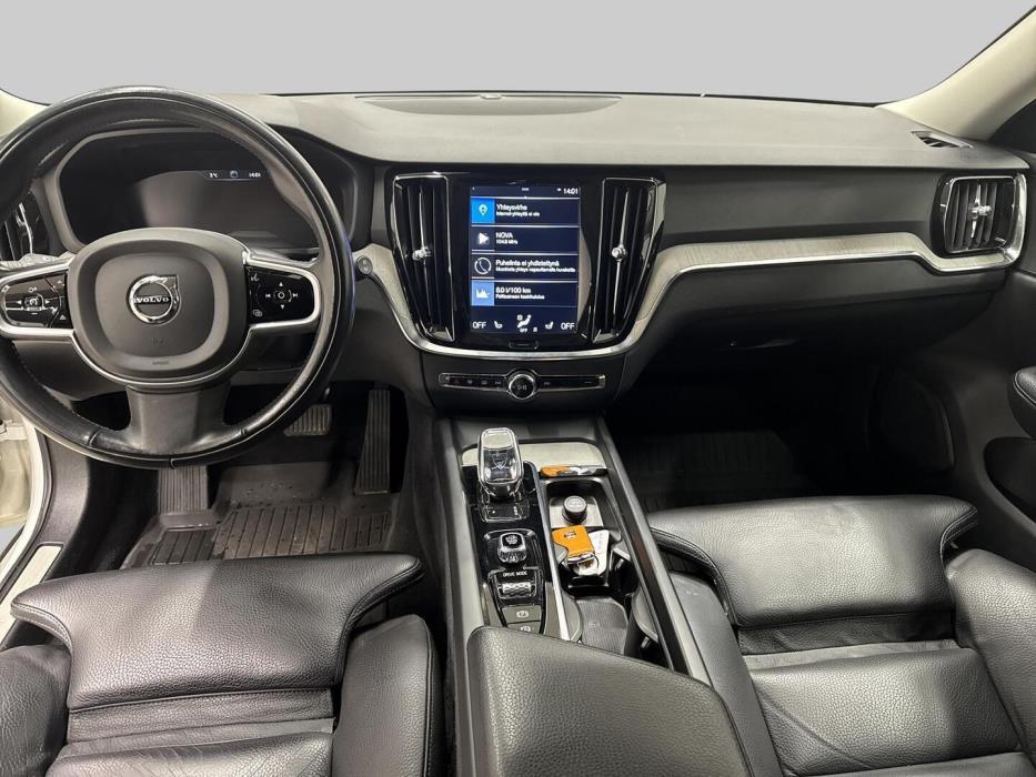 VOLVO V60 2020