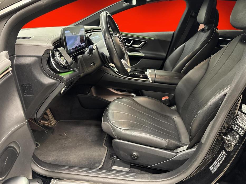 MERCEDES-BENZ EQE 2023