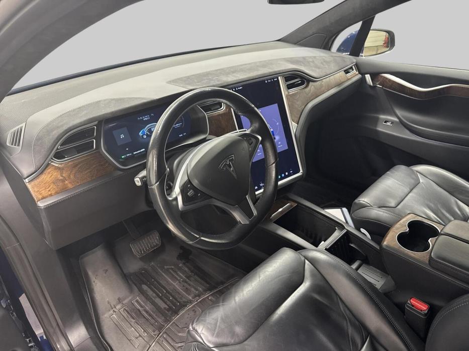 TESLA Model X 2017