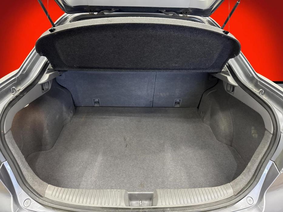 MAZDA 6 2002
