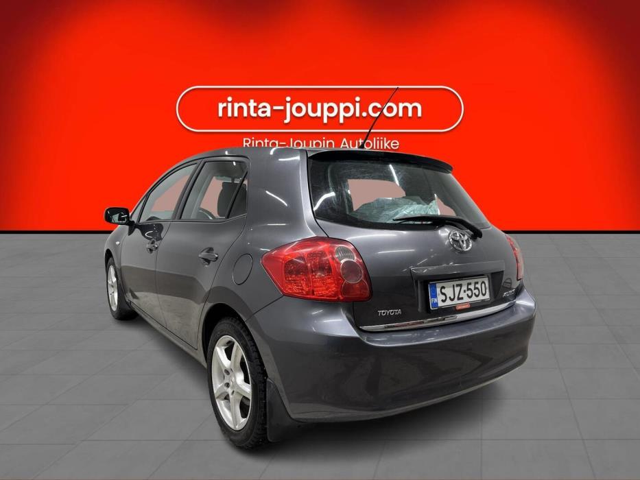 TOYOTA Auris 2009