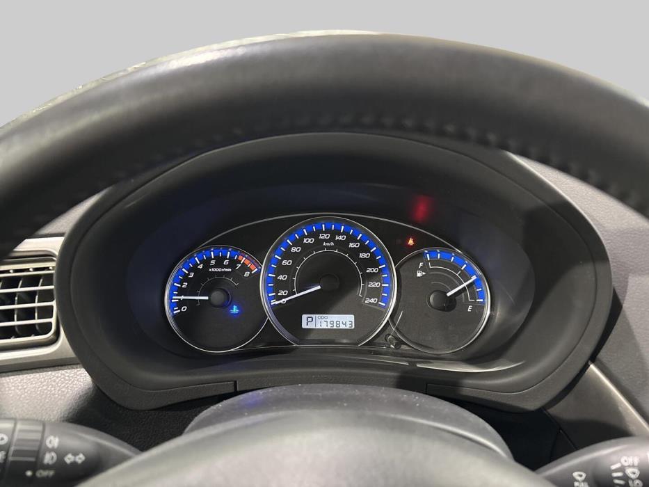 SUBARU Forester 2010