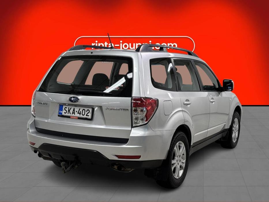 SUBARU Forester 2010
