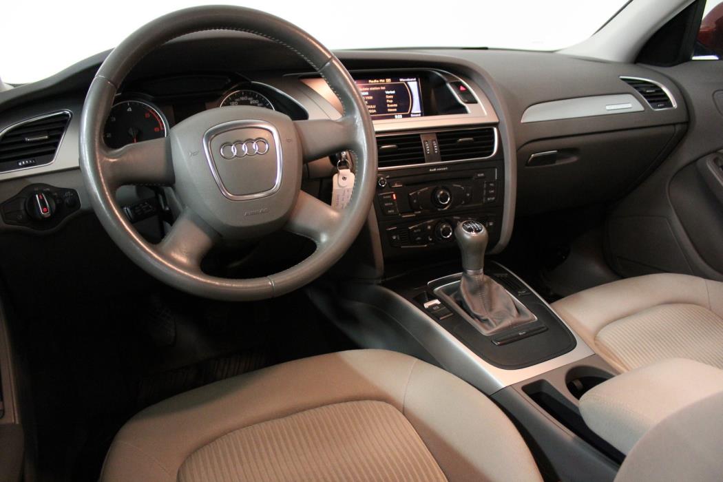 AUDI A4 2010
