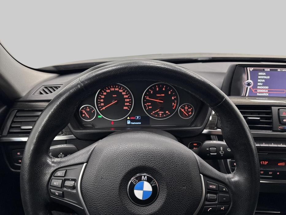 BMW 328 2013