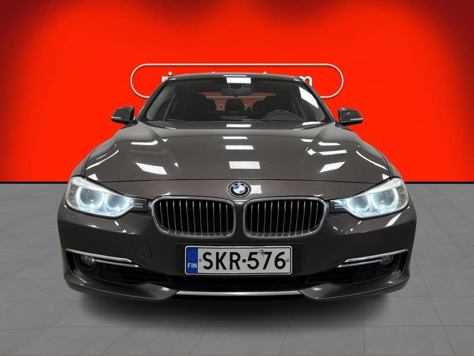 BMW 328 2013