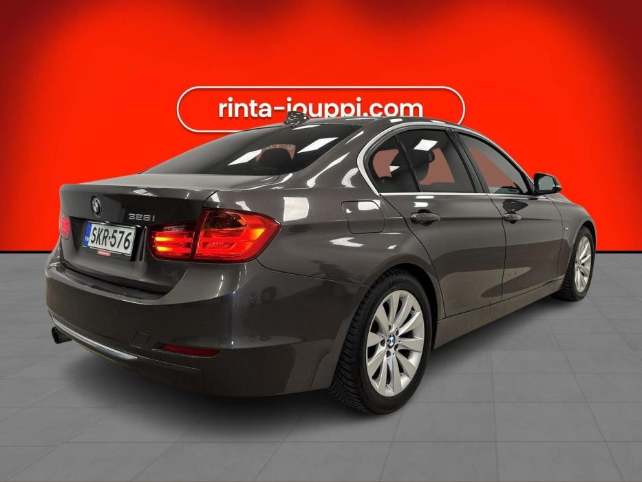 BMW 328 2013