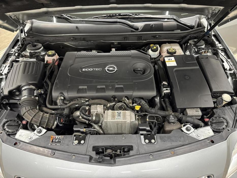OPEL Insignia 2012