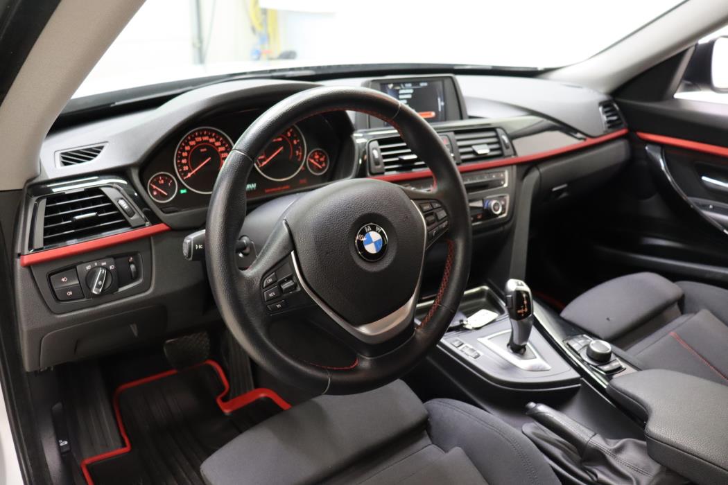 BMW 320 Gran Turismo 2015