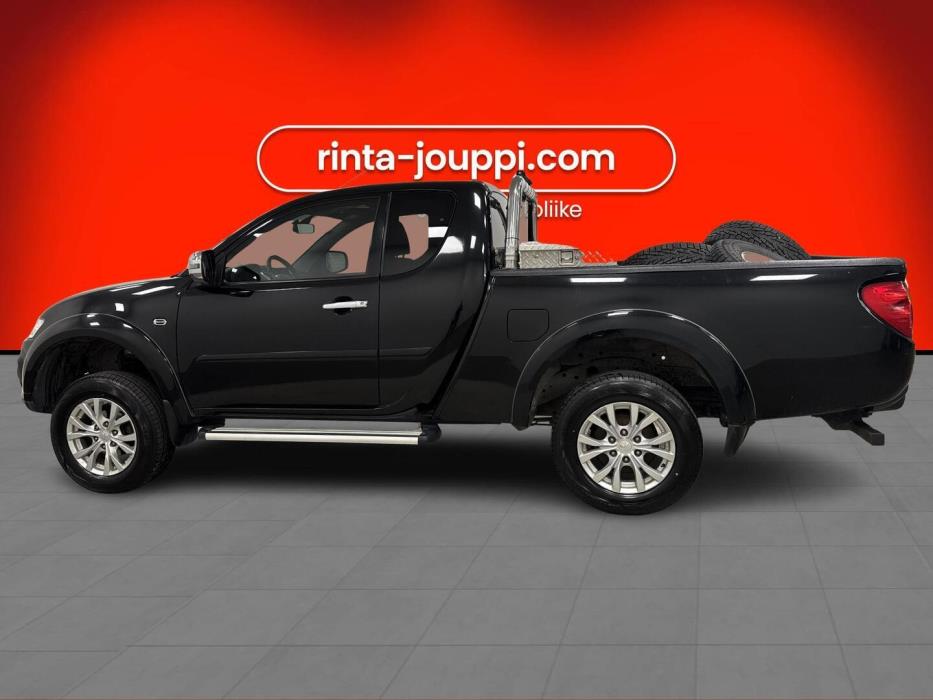 MITSUBISHI L200 2015