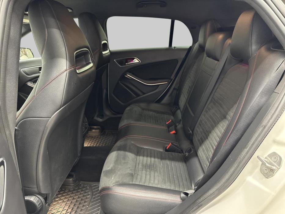 MERCEDES-BENZ CLA 2016