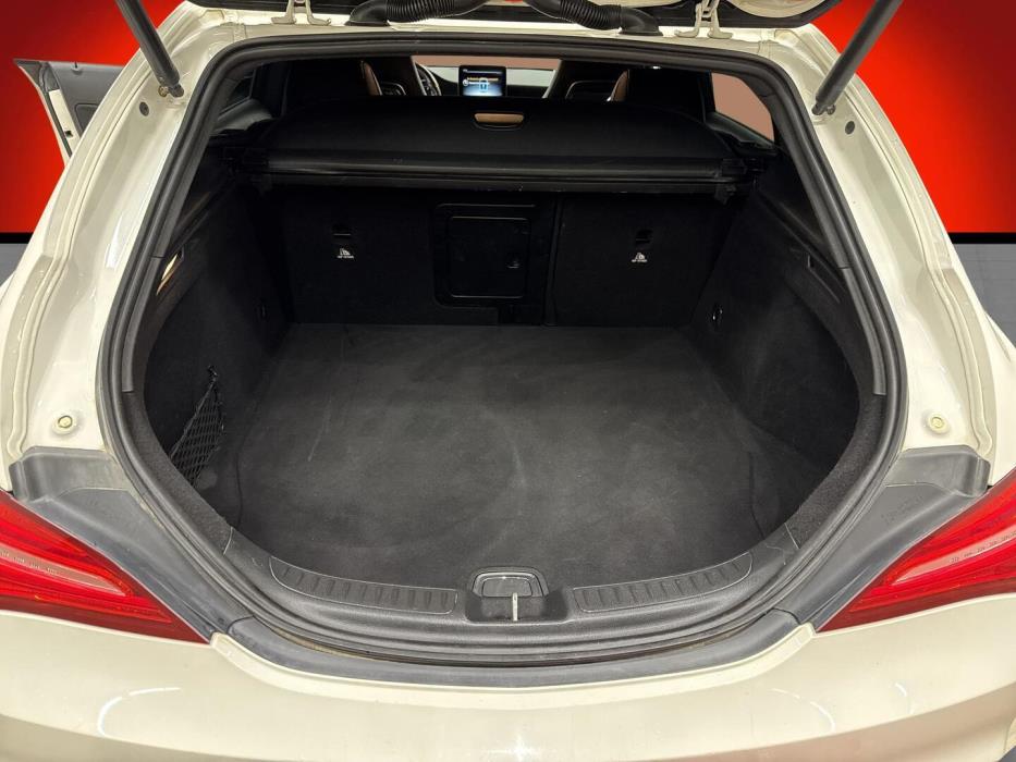 MERCEDES-BENZ CLA 2016