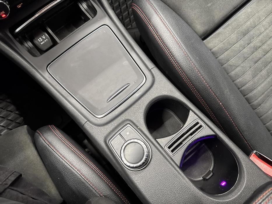 MERCEDES-BENZ CLA 2016