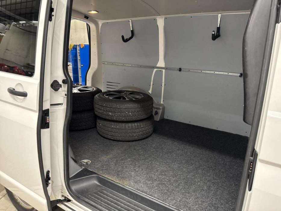 VOLKSWAGEN Transporter 2015