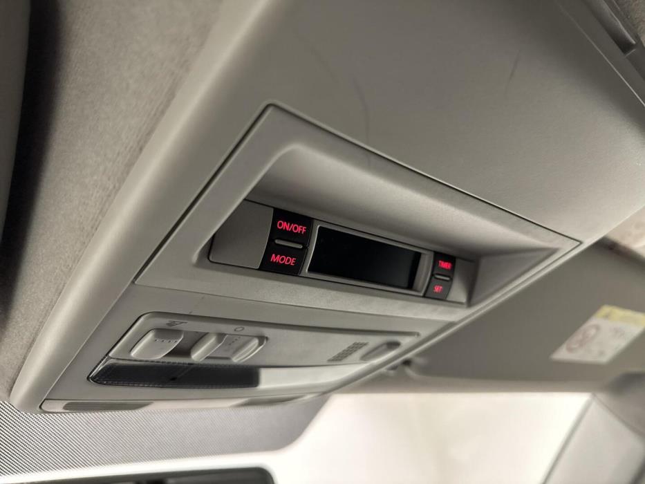 VOLKSWAGEN Transporter 2015