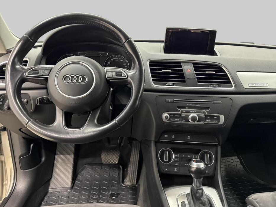 AUDI Q3 2016