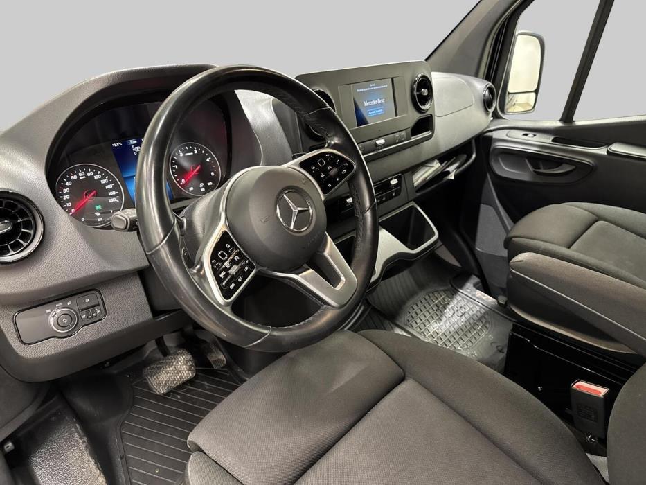 MERCEDES-BENZ Sprinter 2023