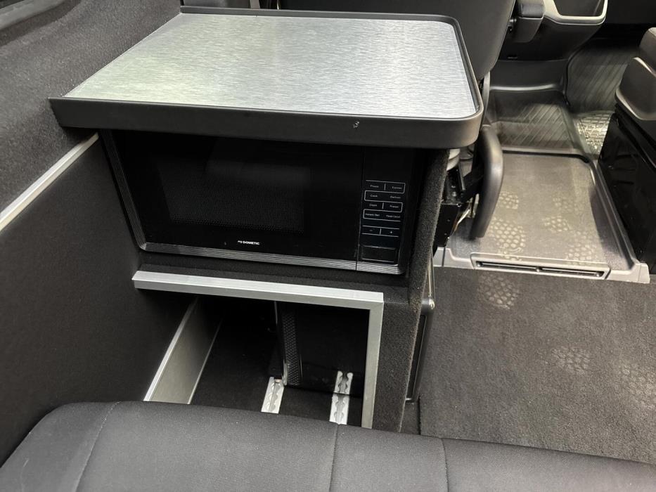 MERCEDES-BENZ Sprinter 2023