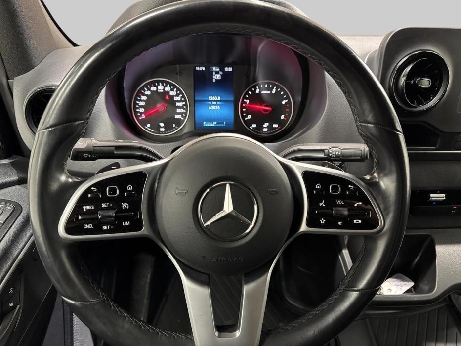 MERCEDES-BENZ Sprinter 2023