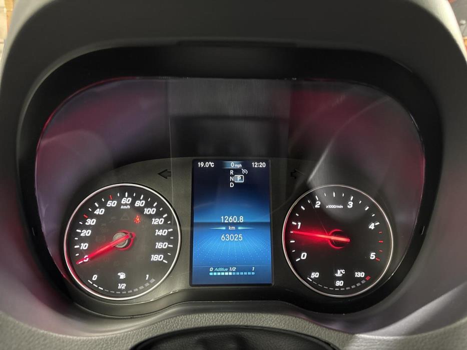 MERCEDES-BENZ Sprinter 2023