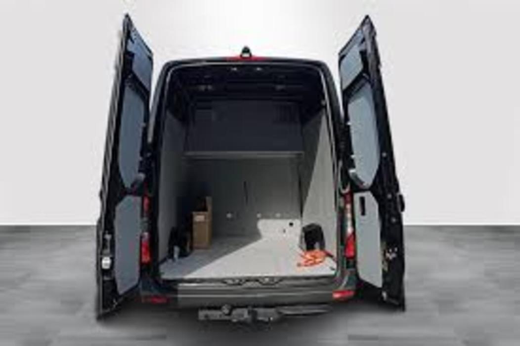 MERCEDES-BENZ Sprinter 2023