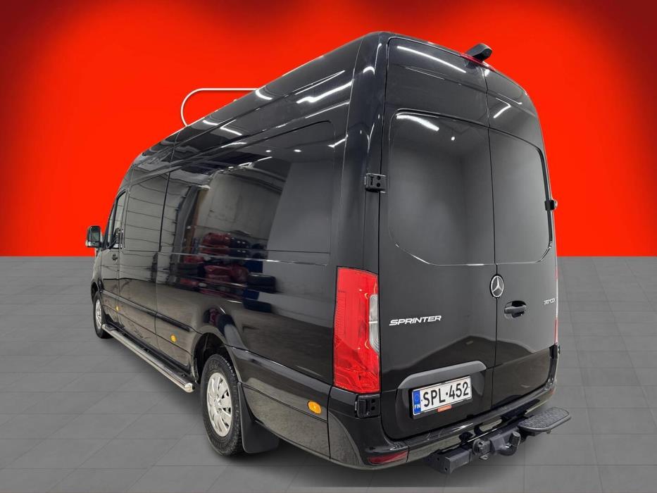 MERCEDES-BENZ Sprinter 2023